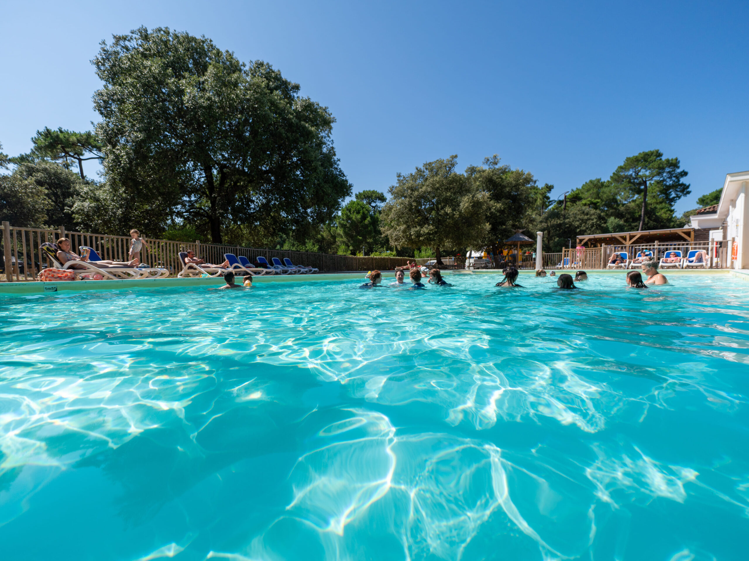 Camping avec piscine oléron monplaisir
